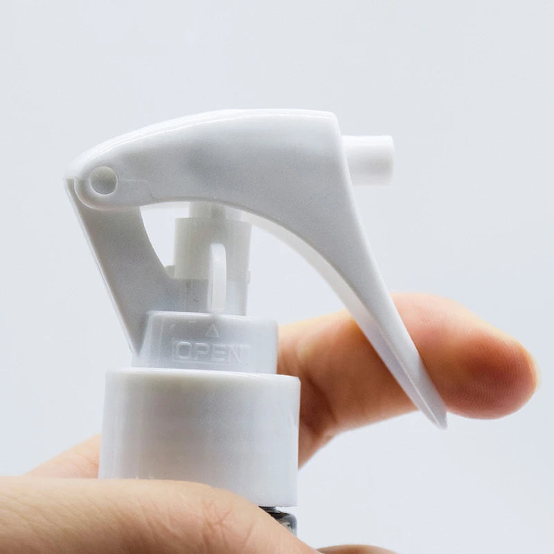 Portable Pet Misting Spray Bottle — Cooling On-the-Go